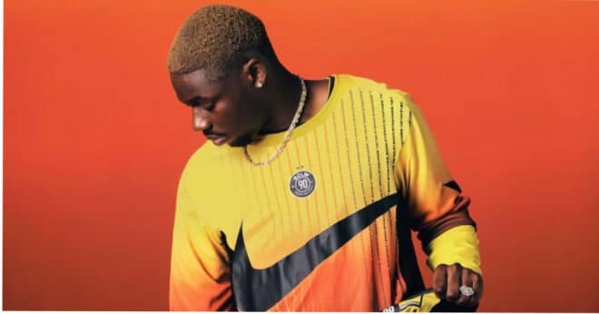Tiakola : sa collaboration avec Nike est sold-out en seulement 5 minutes