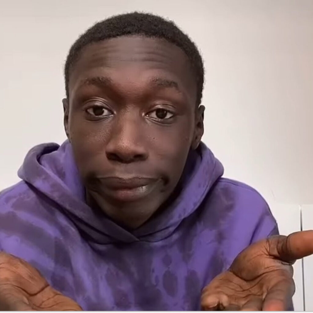 Khaby Lame se clone pour 975 millions : l'IA au service du roi de TikTok