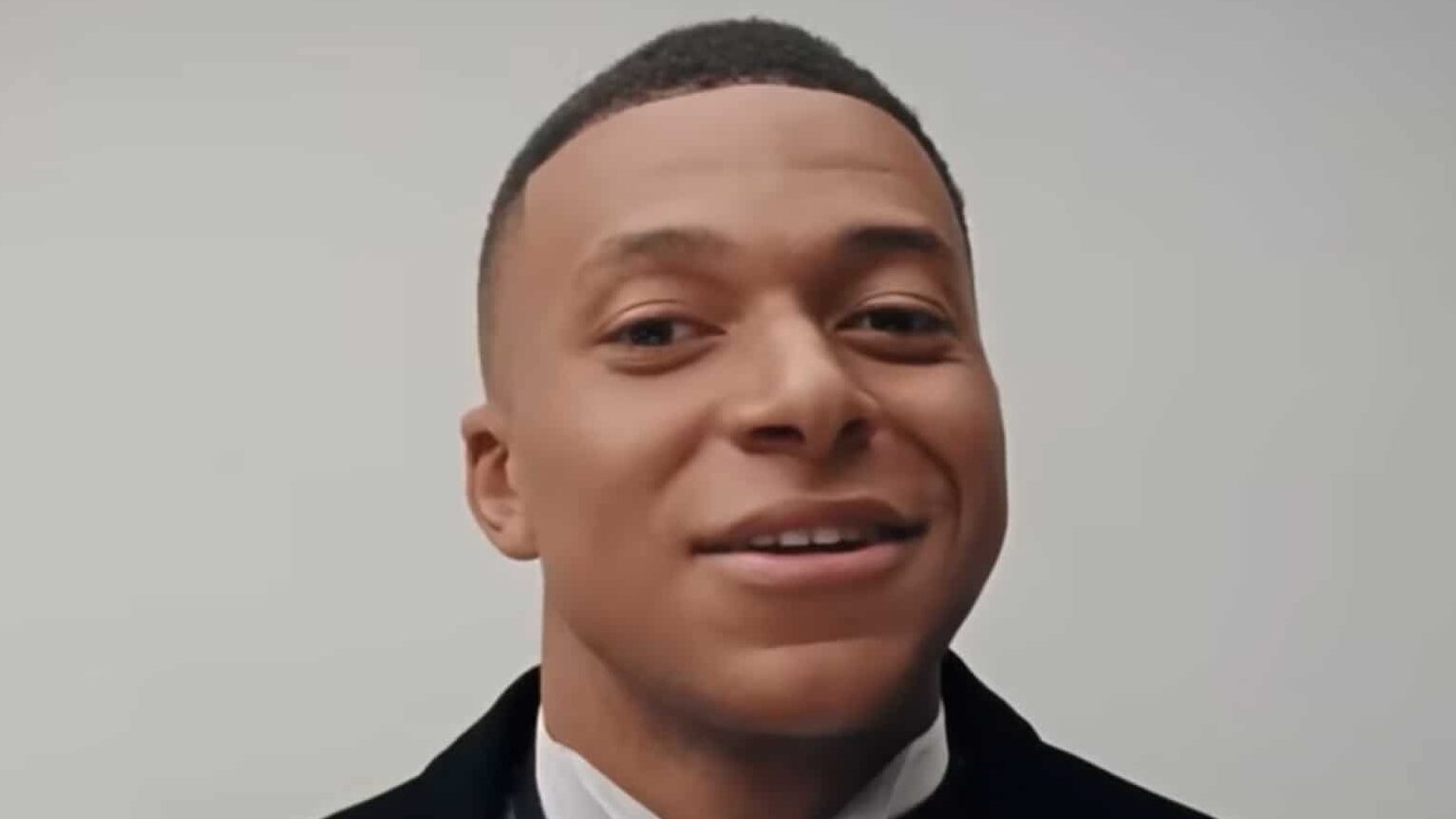 Kylian Mbappé devient l'ambassadeur de Dior pour la campagne été 2026
