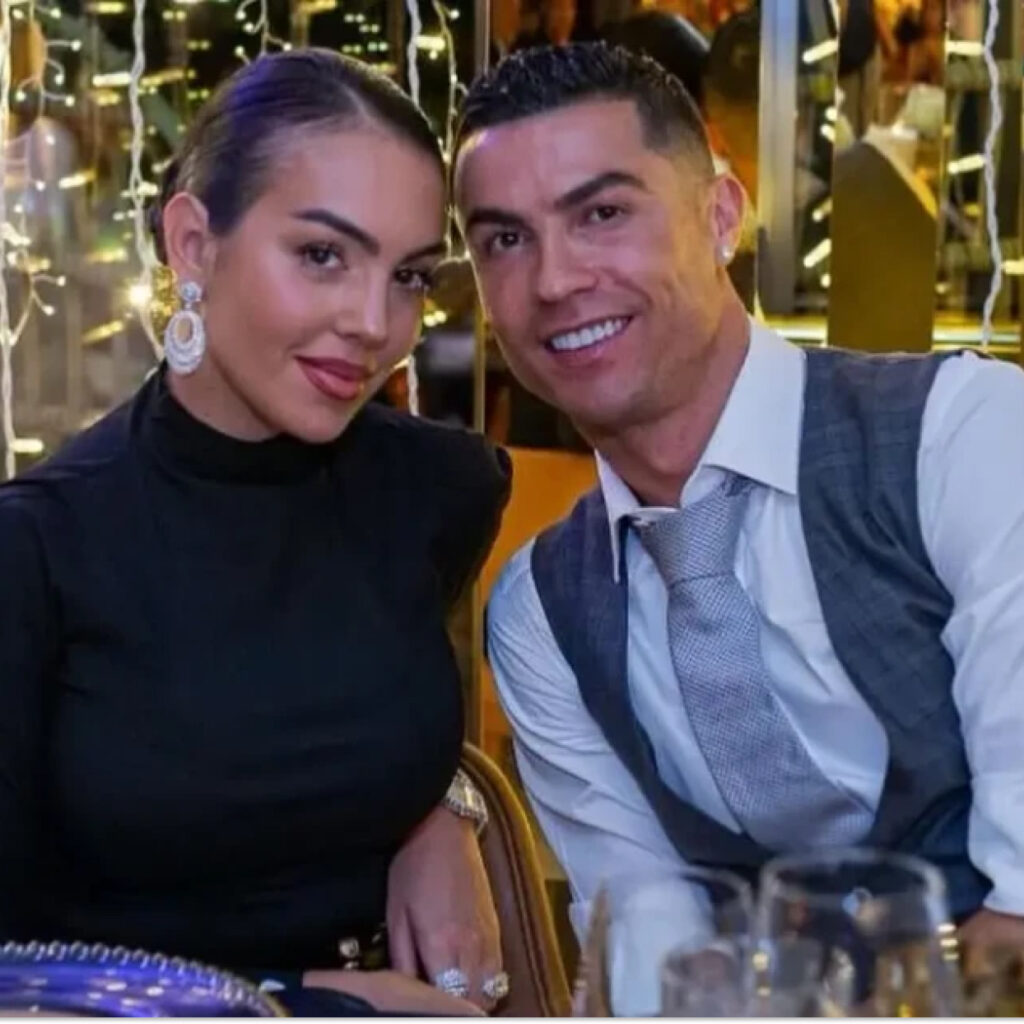Georgina Rodriguez dévoile sa somptueuse Rolex offerte par Cristiano Ronaldo pour ses 32 ans